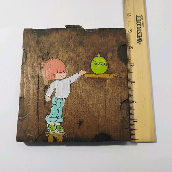Vtg Wooden Canvas Hand Carved Child & Green Cookie Jar Paint Touch Of Happiness - Picture 8 of 11